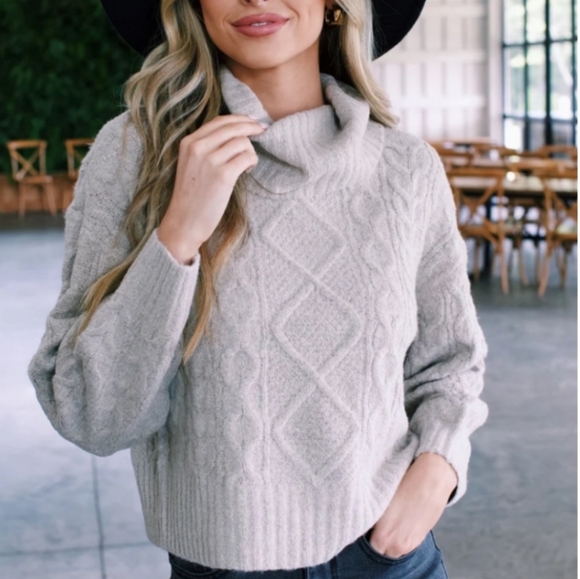 Cloth By RD Cable Knit Crop Sweater Pastel Purple Size Large 💜 - Picture 2 of 10